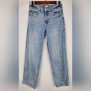 Old Navy Straight Leg Jeans Light Wash Size 6